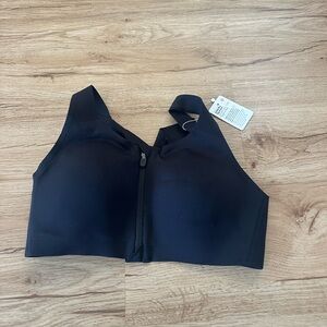 Lululemon Enlite Bra Zip Front in black Ultralu 34C NWT